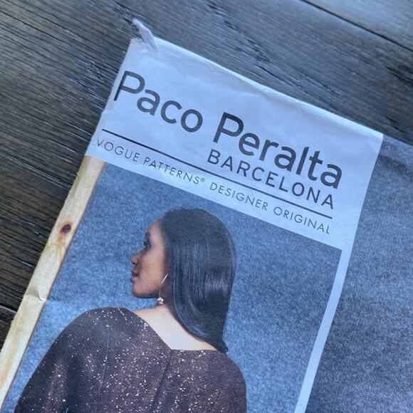 VOGUE PATTERN V1602 Paco Peralata Misses Top And Skirt UNCUT Size 14-22 - Picture 2 of 6